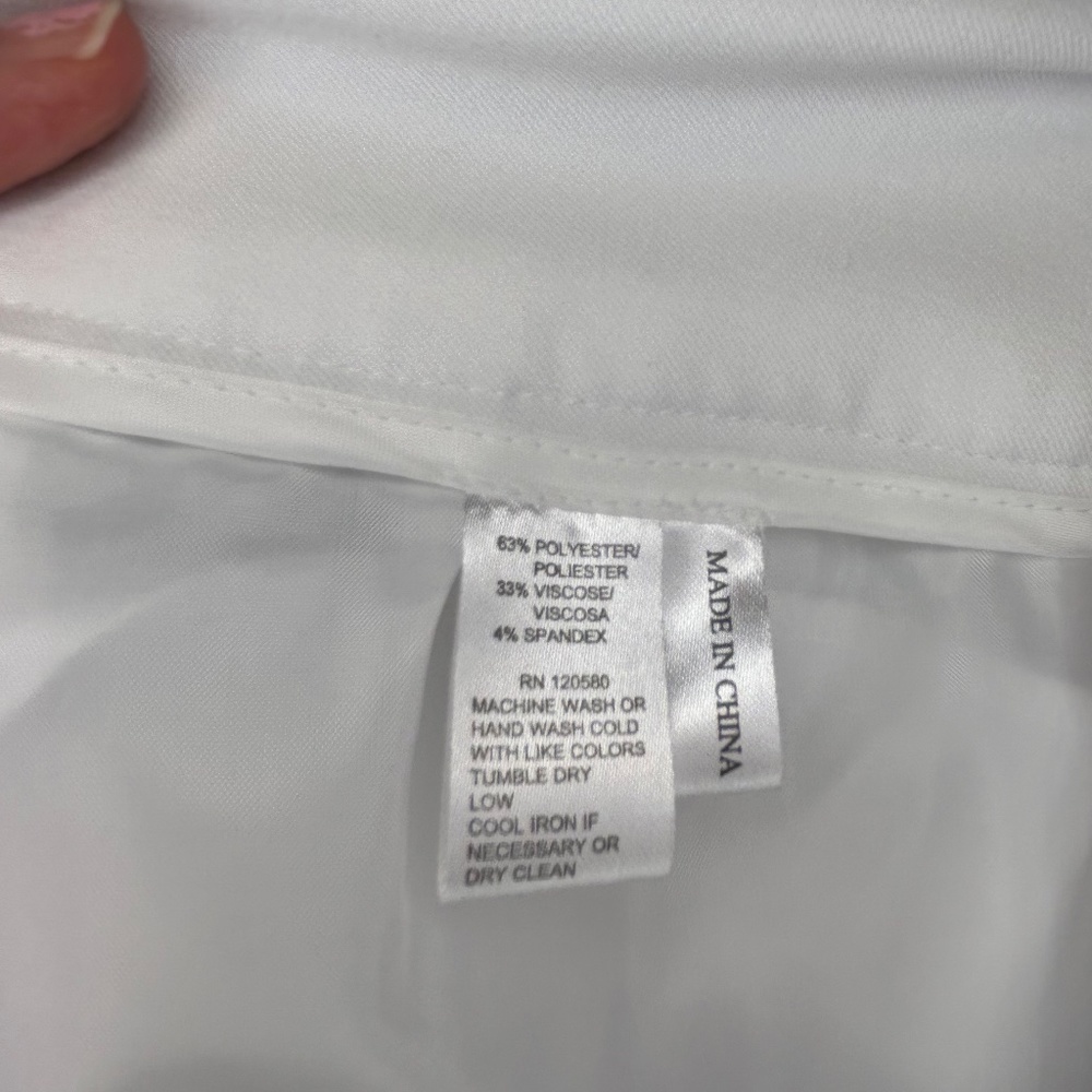 Atelier Luxe Boutique White Trousers View 5